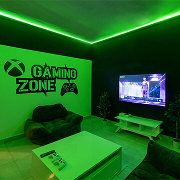 Entertainment room with gaming zone at Turkey Teeth.